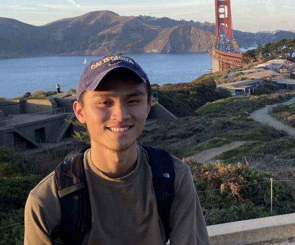 Headshot of Lawrence Chen