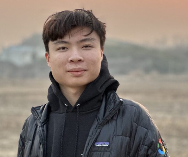 Headshot of Fengyi Huang