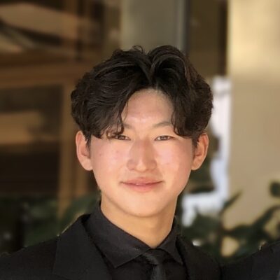 Headshot of Steven Zhang