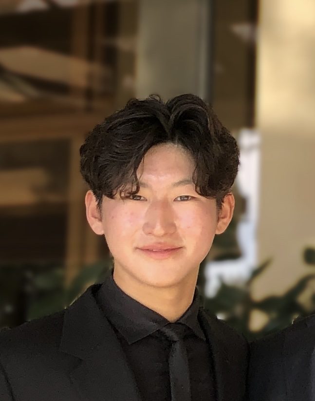 Headshot of Steven Zhang