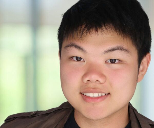 Headshot of Howard Chen