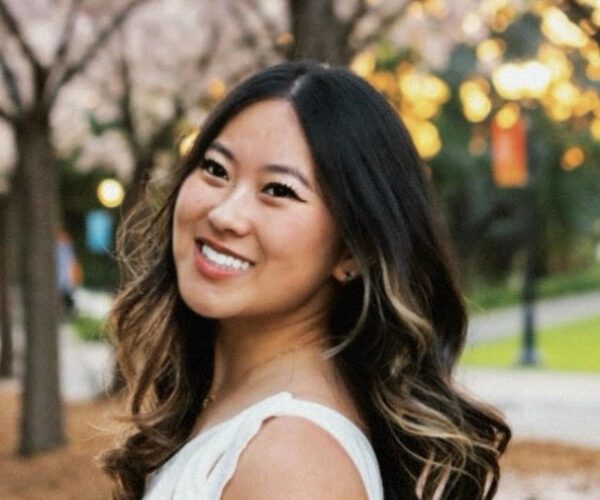 Headshot of Viola Zhao