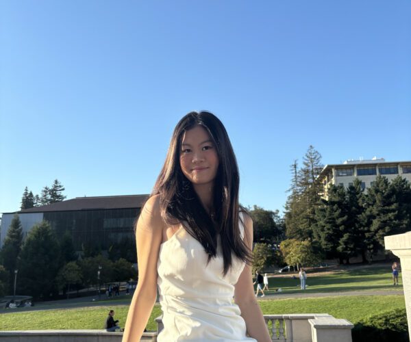 Headshot of Elizabeth Wang